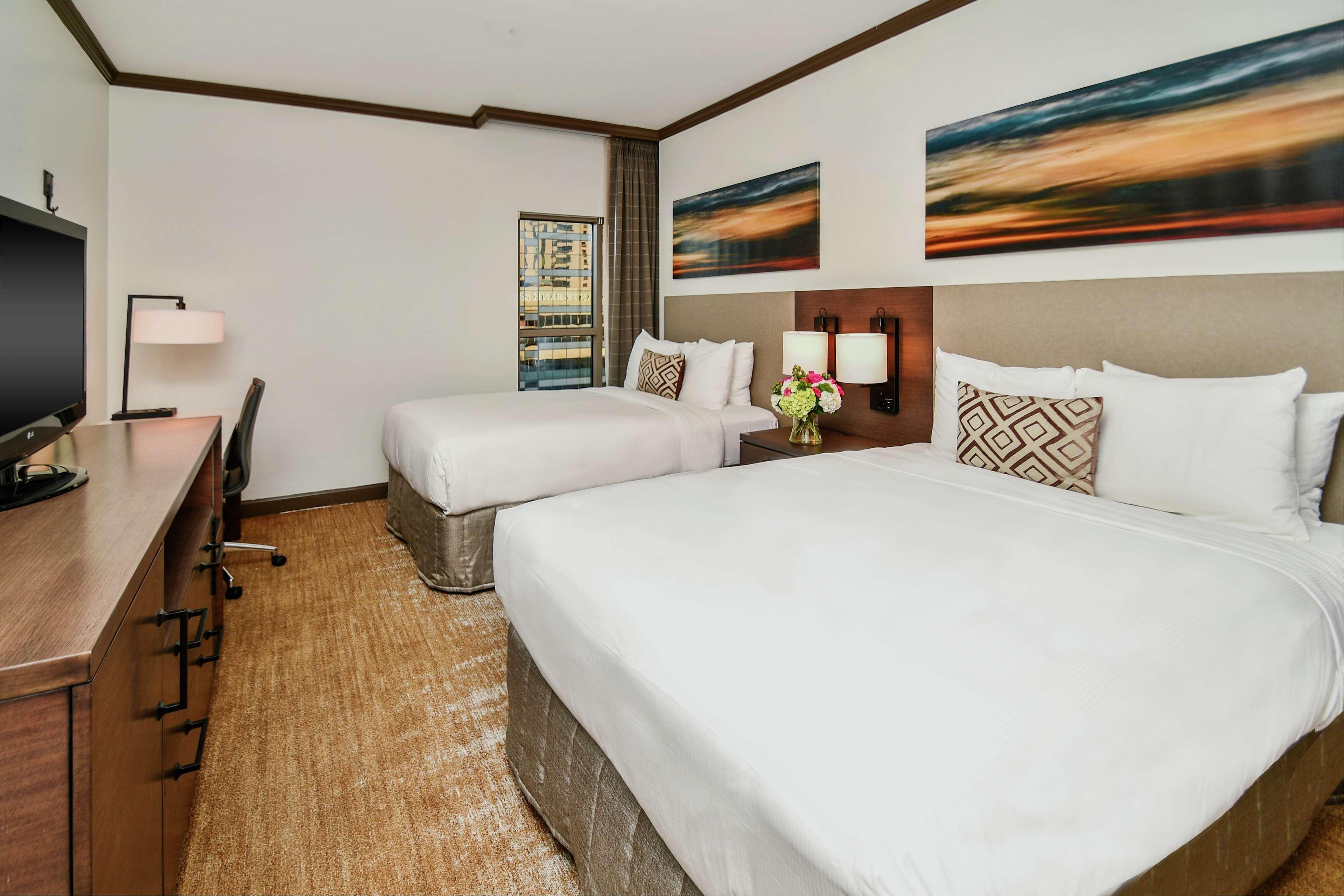 Hilton Dallas-Park Cities Екстериор снимка