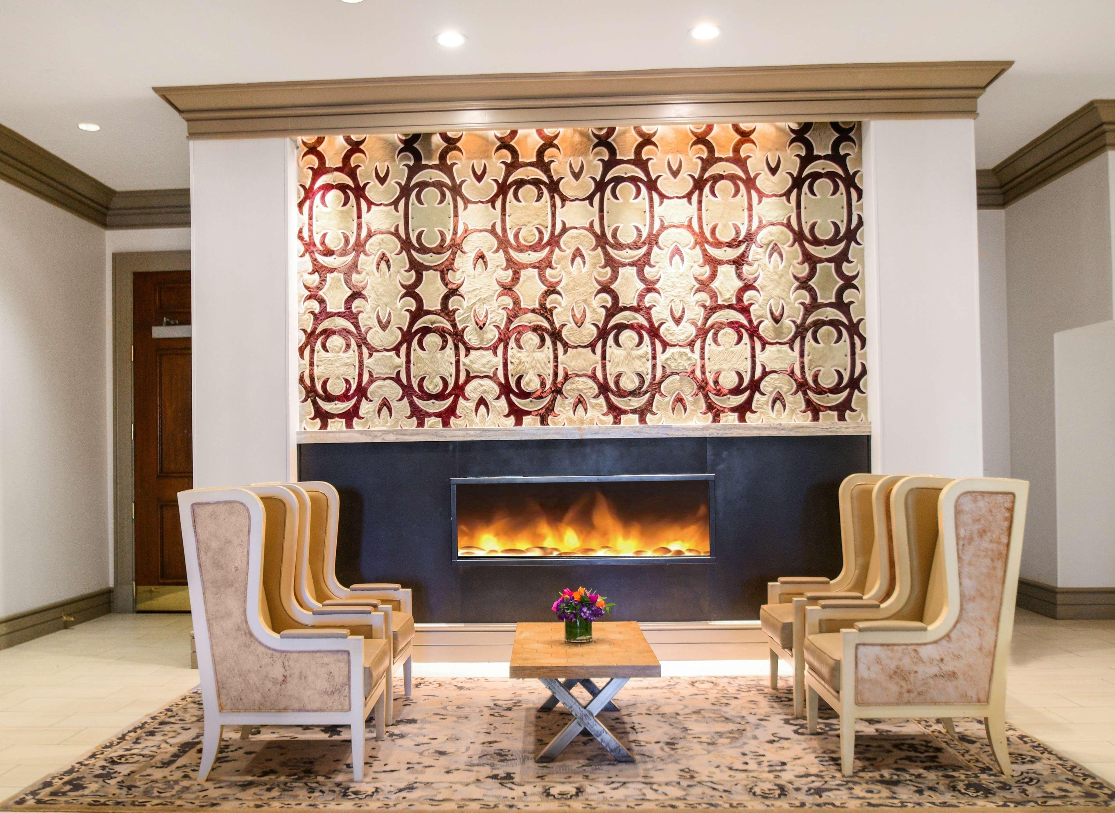 Hilton Dallas-Park Cities Екстериор снимка