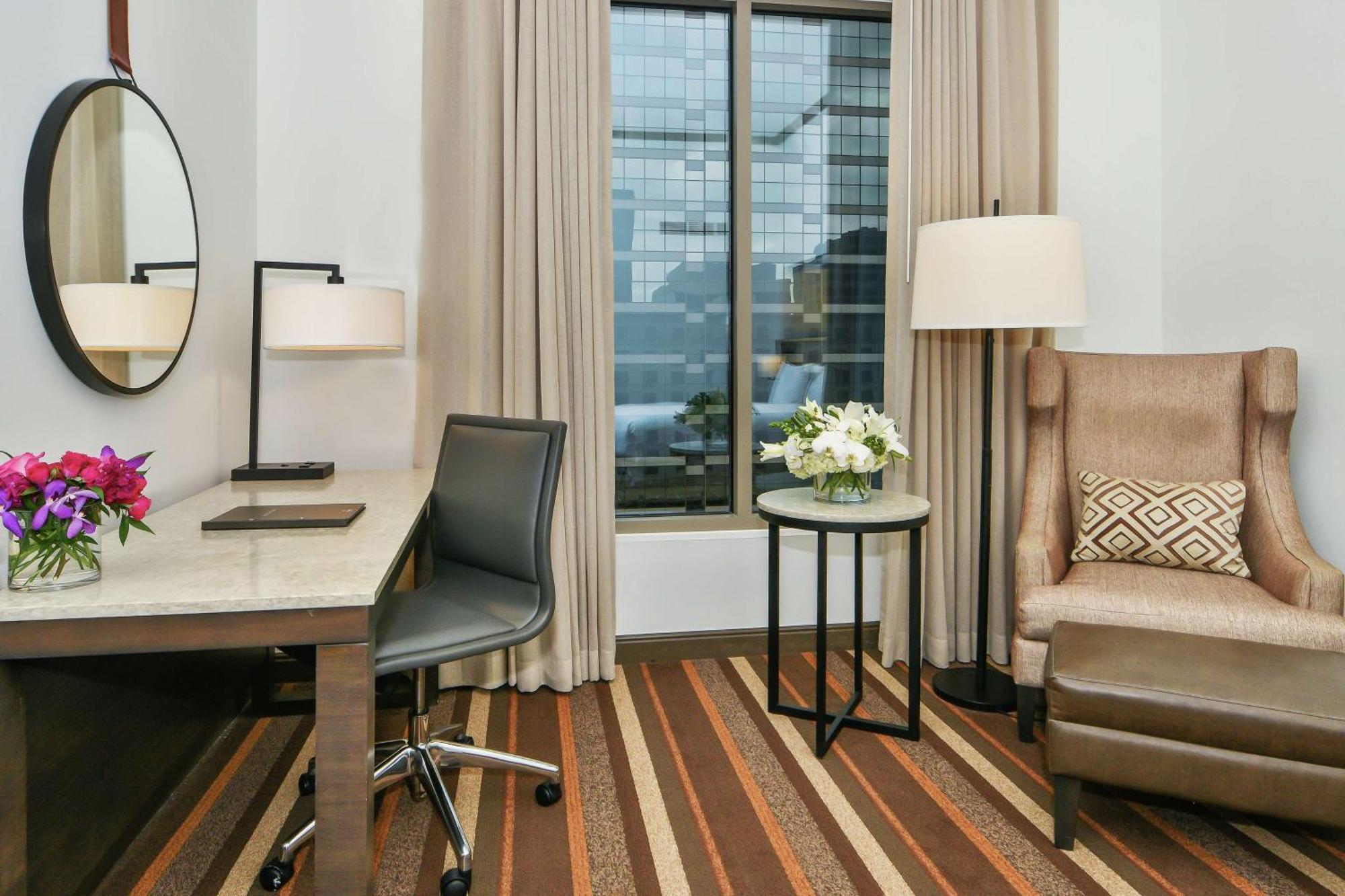 Hilton Dallas-Park Cities Екстериор снимка